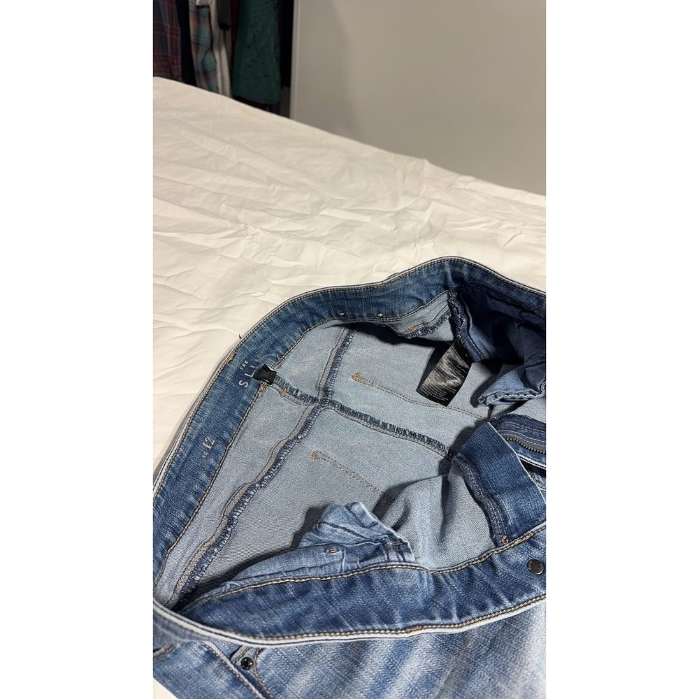 White House Black Market Distressed Light Wash Slim Fit Denim Jeans Size 12